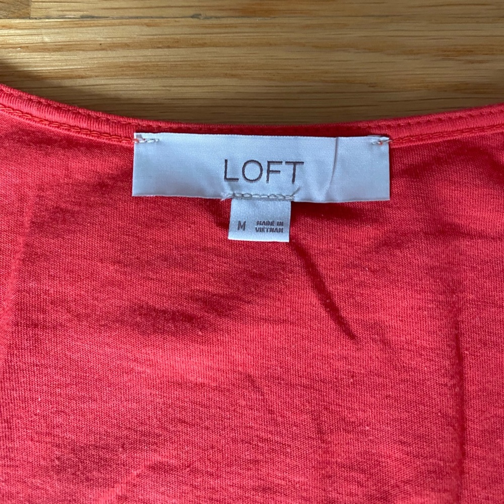 ❣️ LOFT Boxy Ruffle Top - Picture 2 of 3
